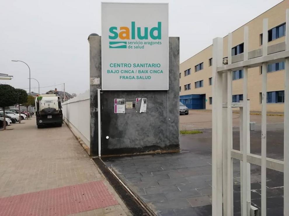 Acceso al Centro Médico de Especialidades de Fraga.