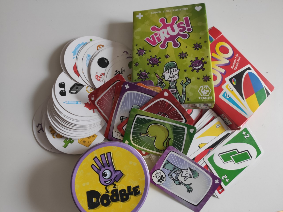 Dobble, Uno o Virus son los juegos de cartas de mayor tirón en la actualidad.