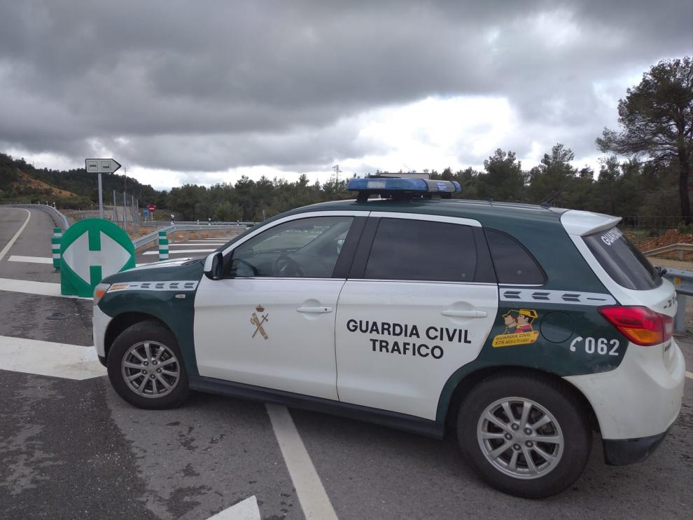 Vehículo de la Guardia Civil de Tráfico en Teruel.