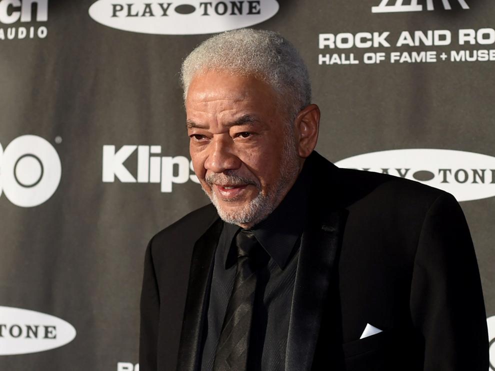 FILE PHOTO: Inductee Bill Withers arrives ahead of the 2015 Rock and Roll Hall of Fame Induction Ceremony in Cleveland