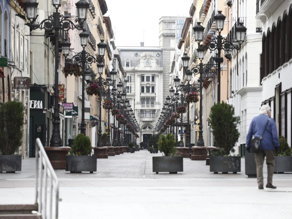 Atípica misa de Domingo de Ramos en el Pilar y calles vacías en los alrededores.