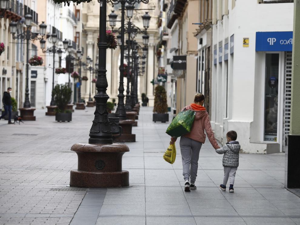 Atípica misa de Domingo de Ramos en el Pilar y calles vacías en los alrededores.