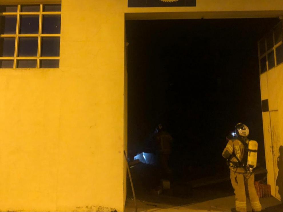 Sofocado un incendio en una nave ocupada de Ejea de los Caballeros