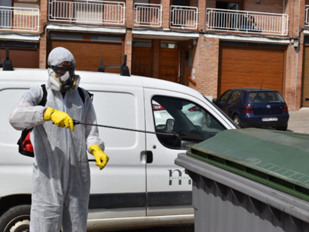 Los contenedores son una de las zonas de la vía pública donde más se incide en la limpieza.
