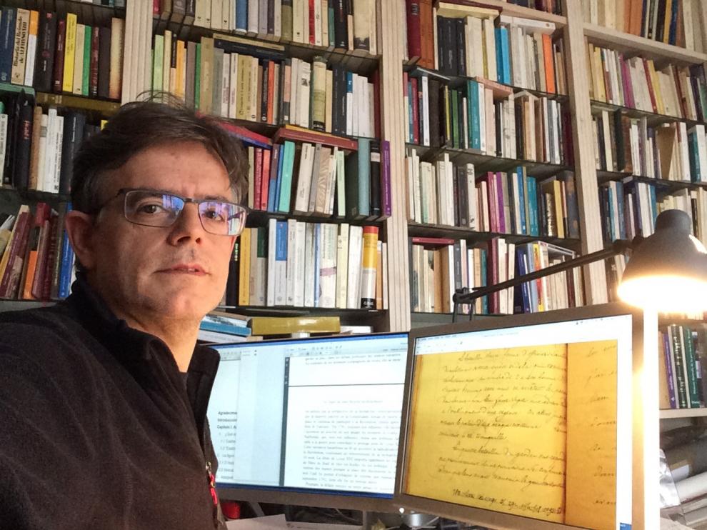 Diálogos en cautividad. Pedro Rújula.