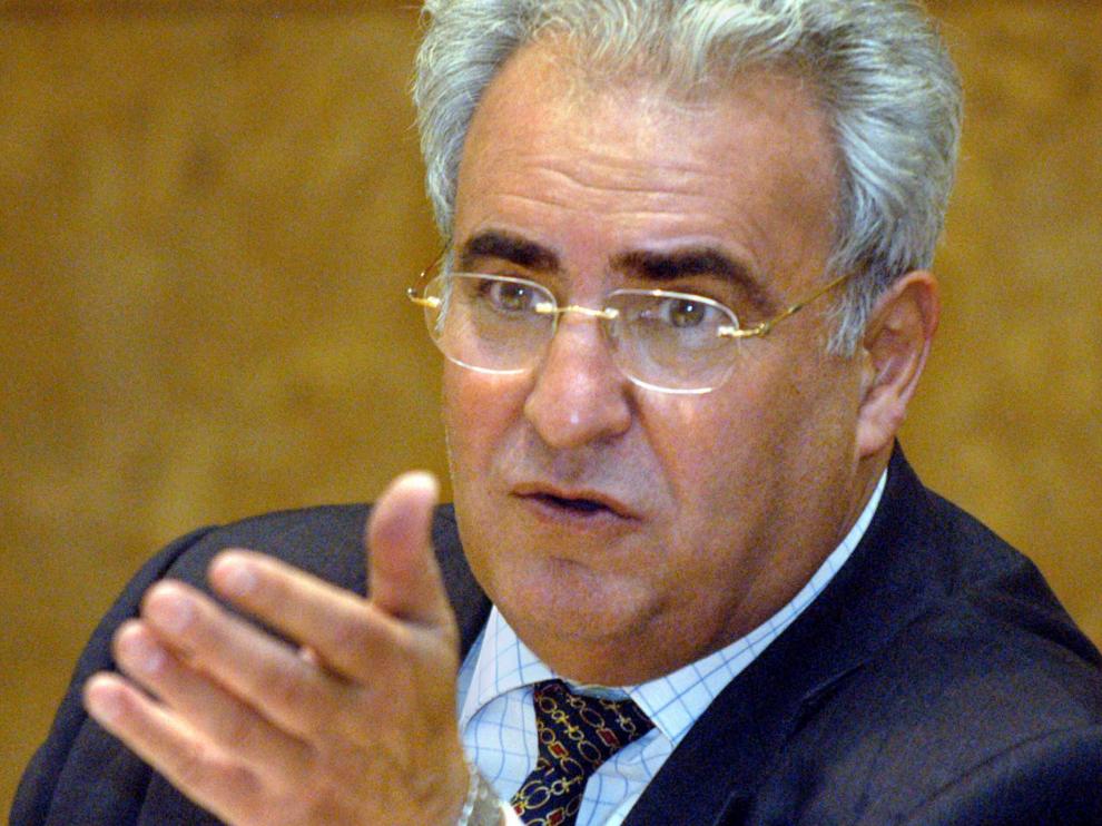 Enrique Múgica en una imagen en 2004.