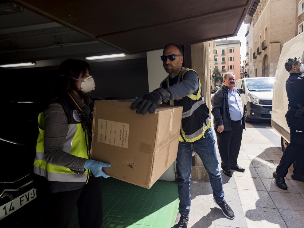 Las mascarillas salieron este domingo de la Delegación del Gobierno para el reparto por el territorio.