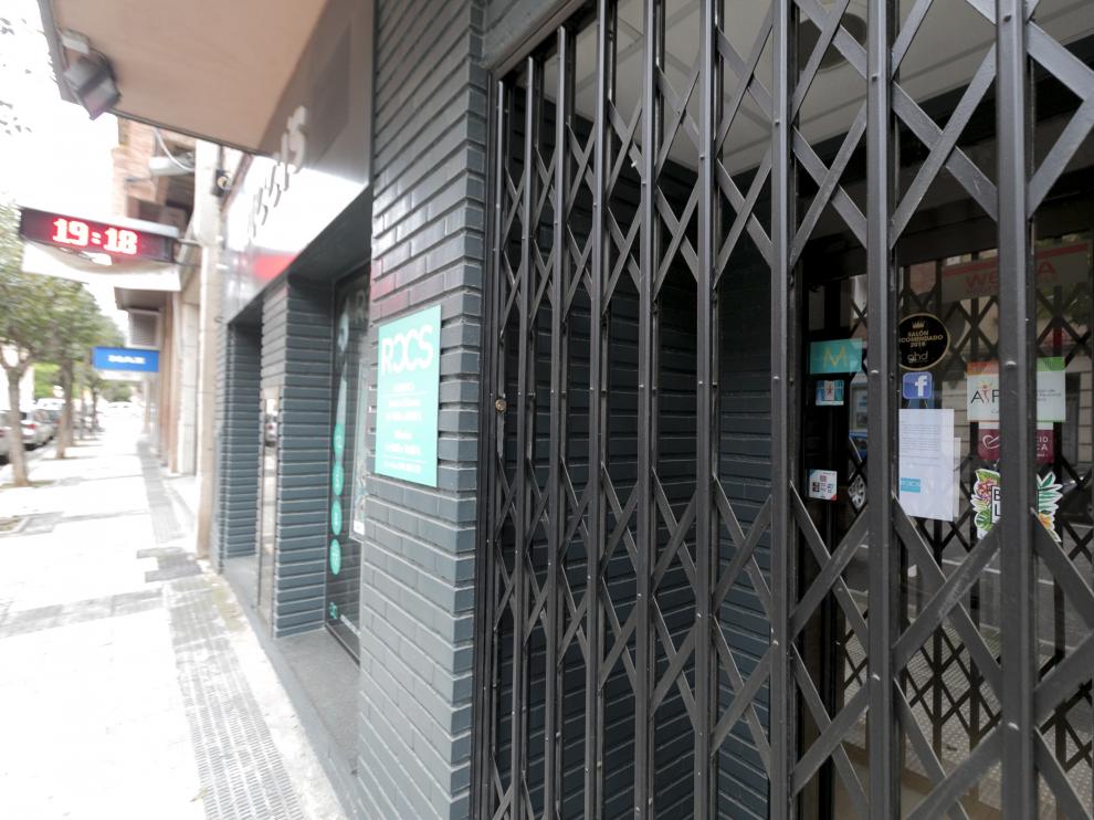 Comercio de Huesca cerrado por el estado de alarma.
