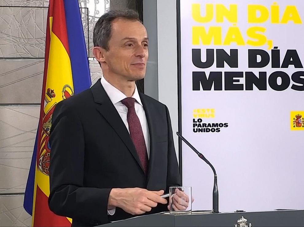Rueda de prensa de Isabel Celaá y Pedro Duque