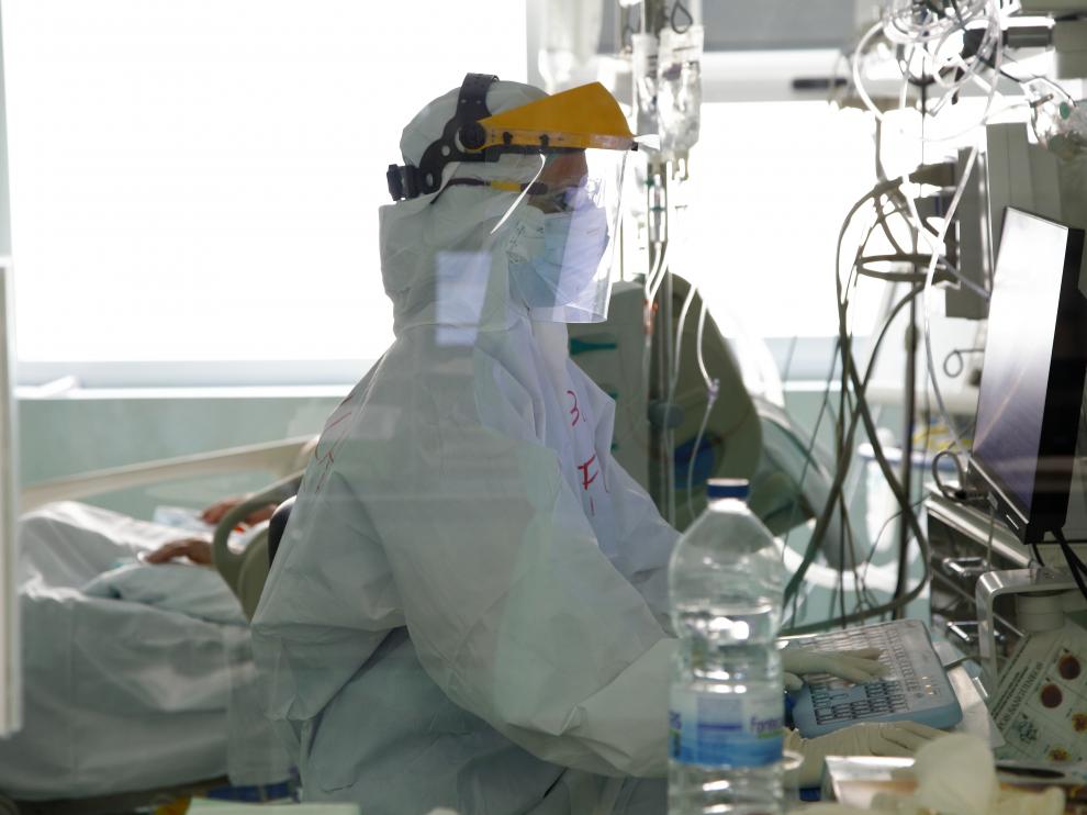 Así funciona el hospital Miguel Servet en la crisis del coronavirus
