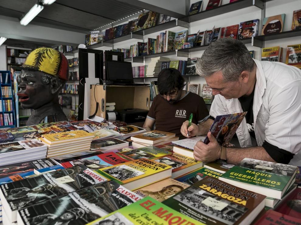 15 escritores explican por qué escriben.