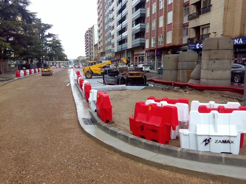Aspecto de las obras de reurbanización en el paseo Ramón y Cajal