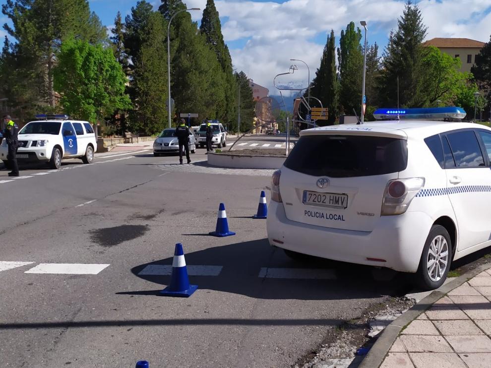 Control este sábado de la Policía Local de Sabiñánigo en el bulevar, junto a Pirenarium.