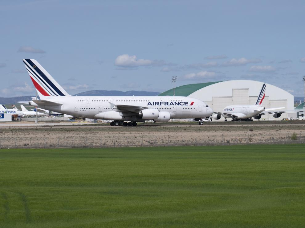 Avión A380 de Air France, al llegar al aeropuerto de Teruel.