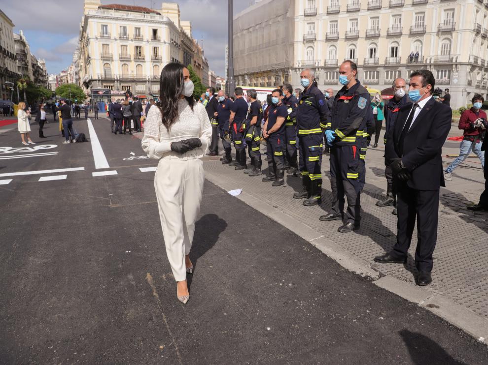 Villacís participa en el homenaje de la Comunidad de Madrid a los héroes que han luchado contra el virus este 2 de mayo.