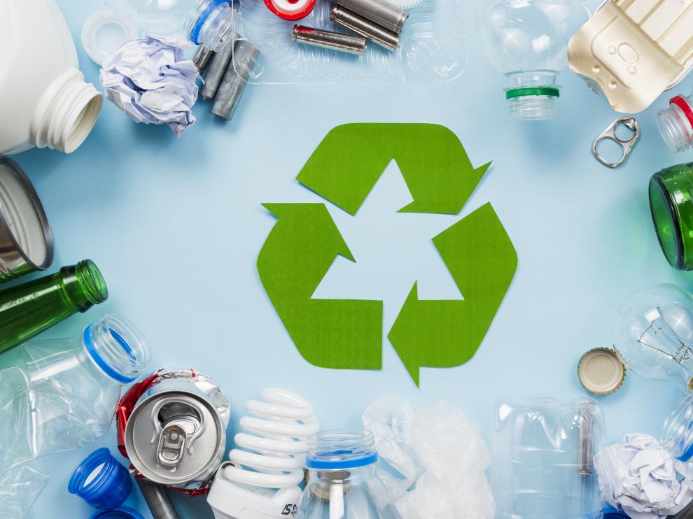 Un menor consumo y una gestión más eficaz de los residuos son dos aspectos fundamentales para preservar el medioambiente.