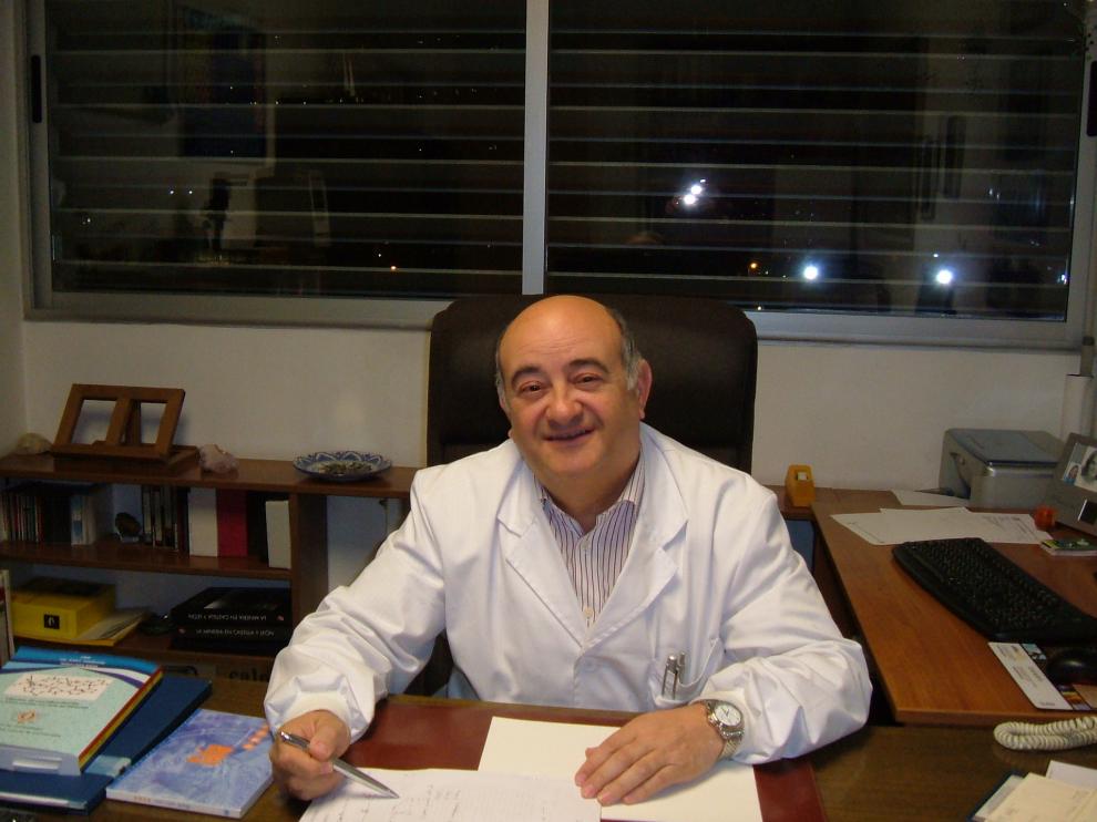 Antonio Laguna ha centrado su carrera investigadora en la química de oro y plata.