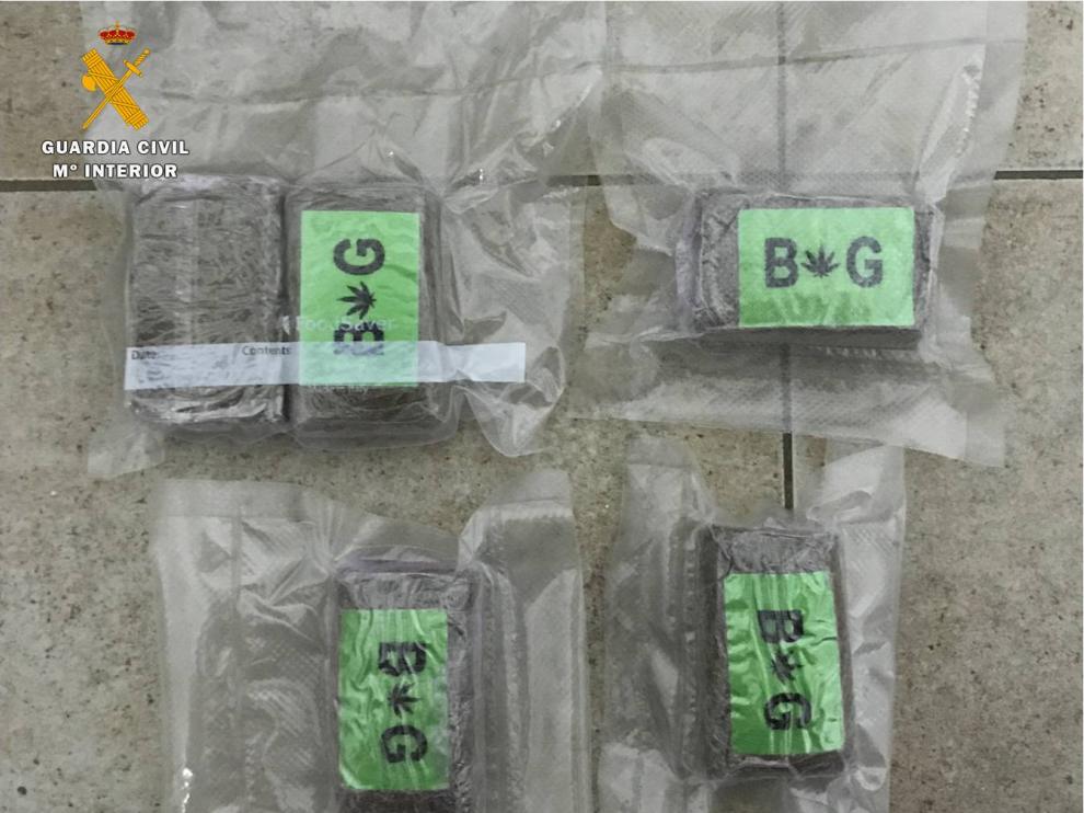 Detenido en un control de tráfico con 500 gramos de hachís en Sigüés
