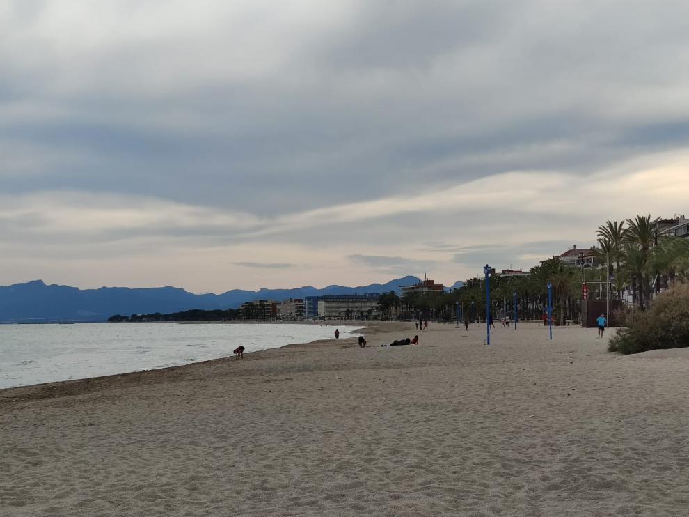 Playa de Ponent, en Salou, este jueves.
