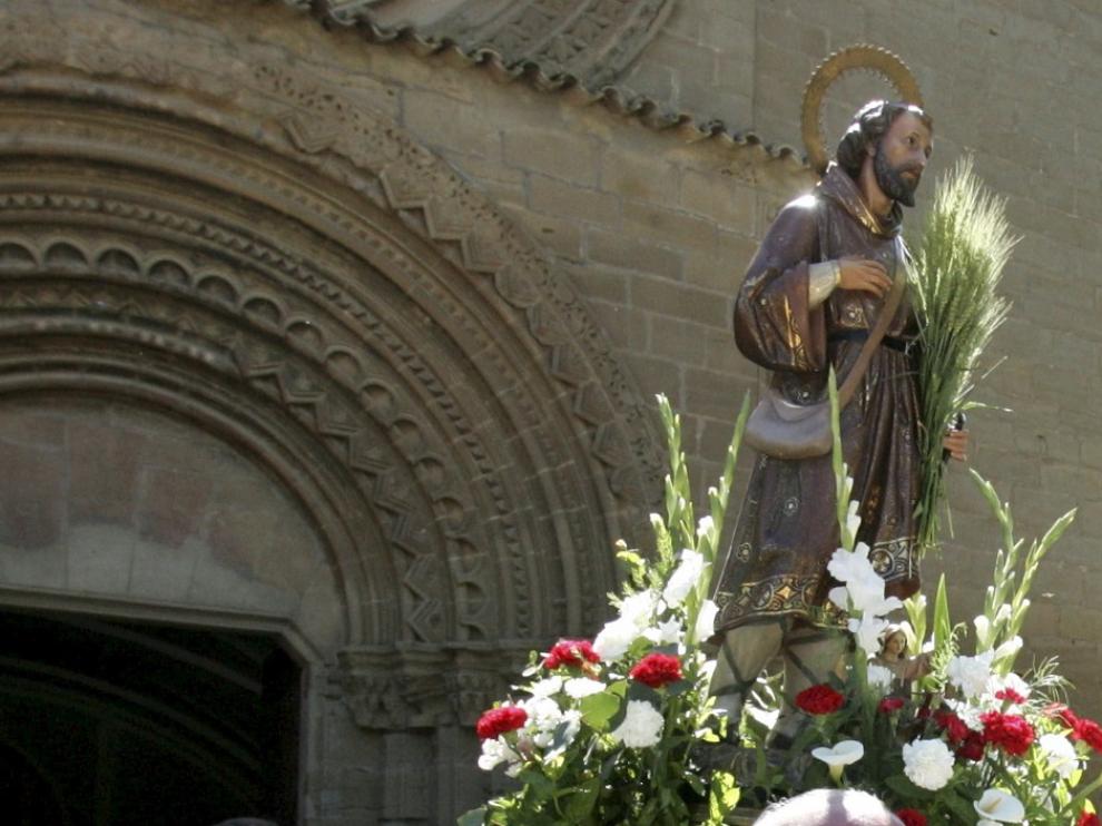 Imagen de San Isidro en una de las romerías que se celebran cada 15 de mayo en Aragón.