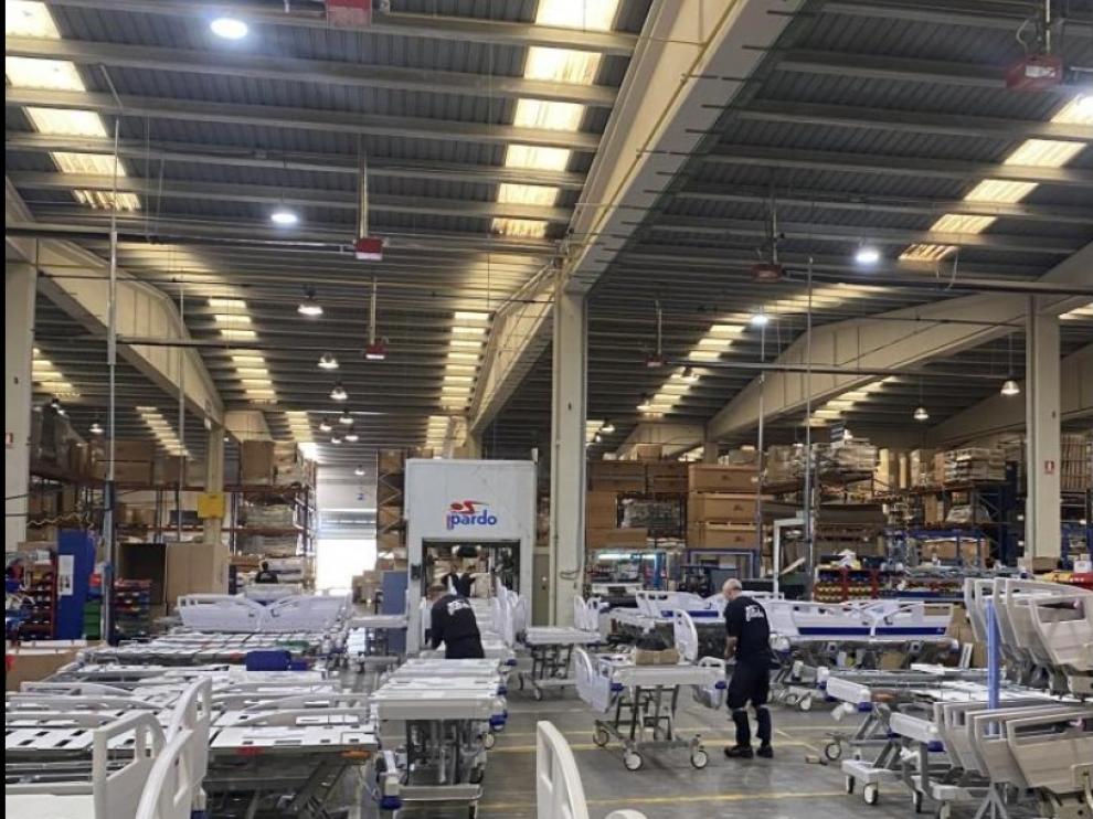 Interior de la industria Pardo, fabricante de camas de hospital