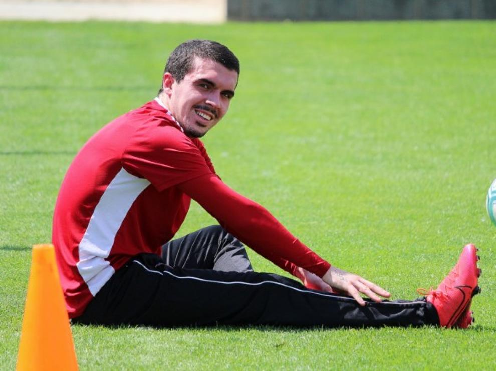 Joaquín, durante el entrenamiento que el sábado llevó a cabo el Mirandés.