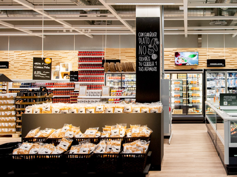 IKEA Zaragoza abre el martes su tienda sueca de alimentación