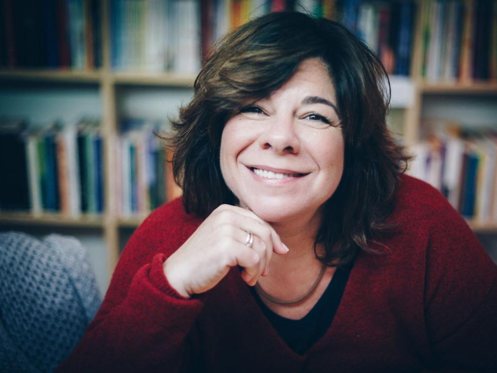 Lara López publica 'Derivas'.