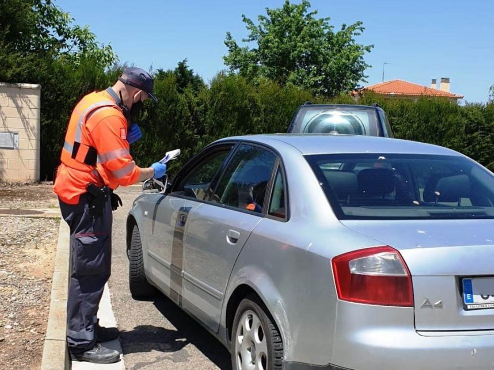 Un momento de la intervención policial.