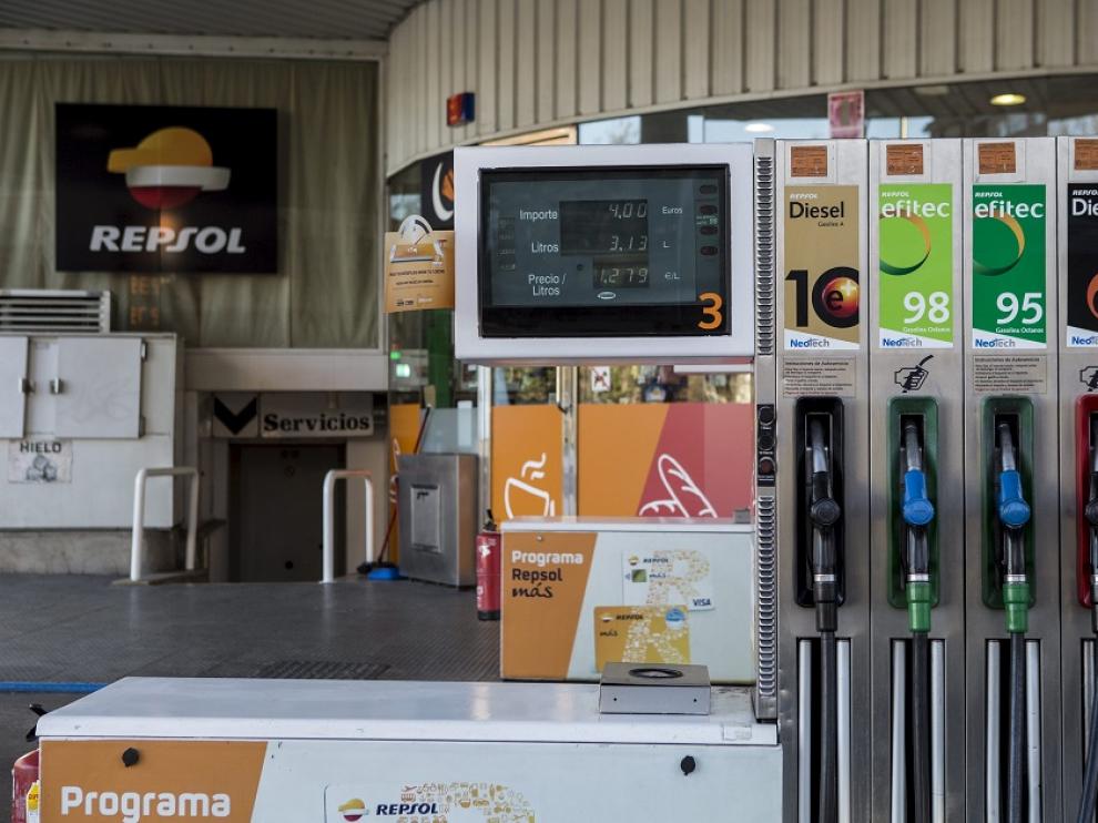 Gasolinera Repsol de paseo de la Mina de Zaragoza.