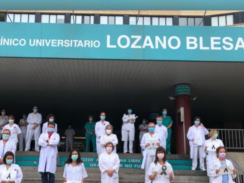 Concentración de los sanitarios del Hospital Clínico en el estado de alarma.
