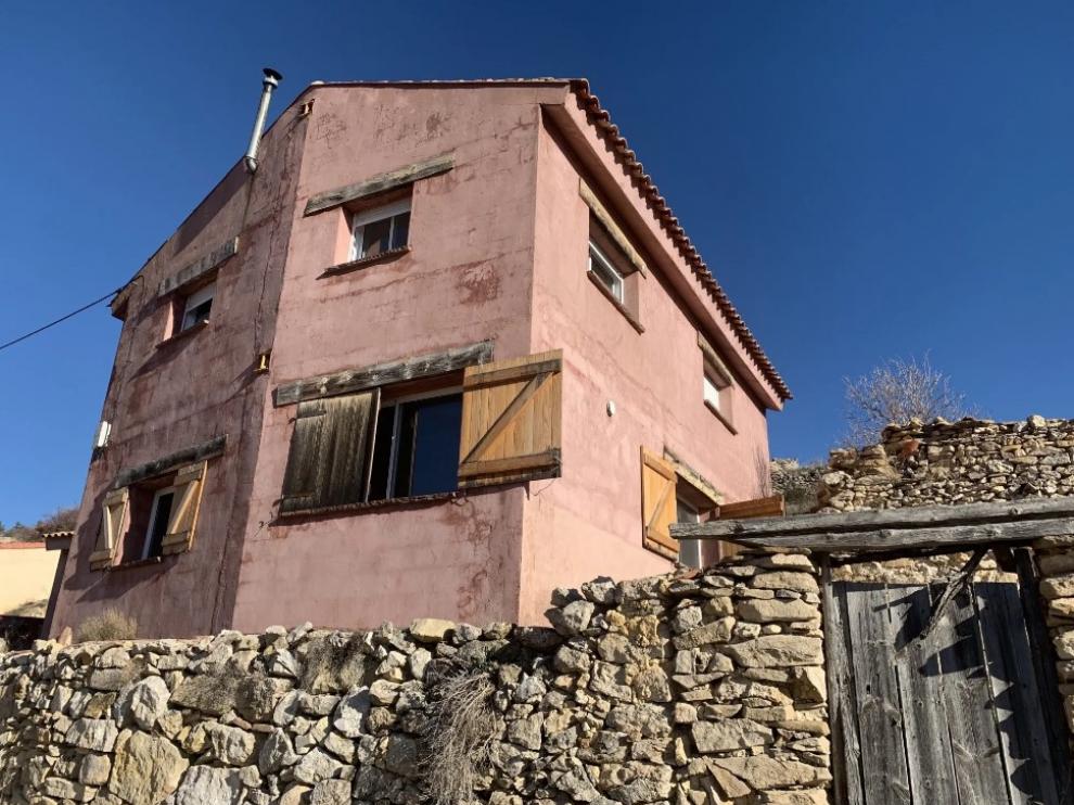 Casa rural Las Peñas, en El Vallecillo, que ya ha tenido clientes este fin de semana.