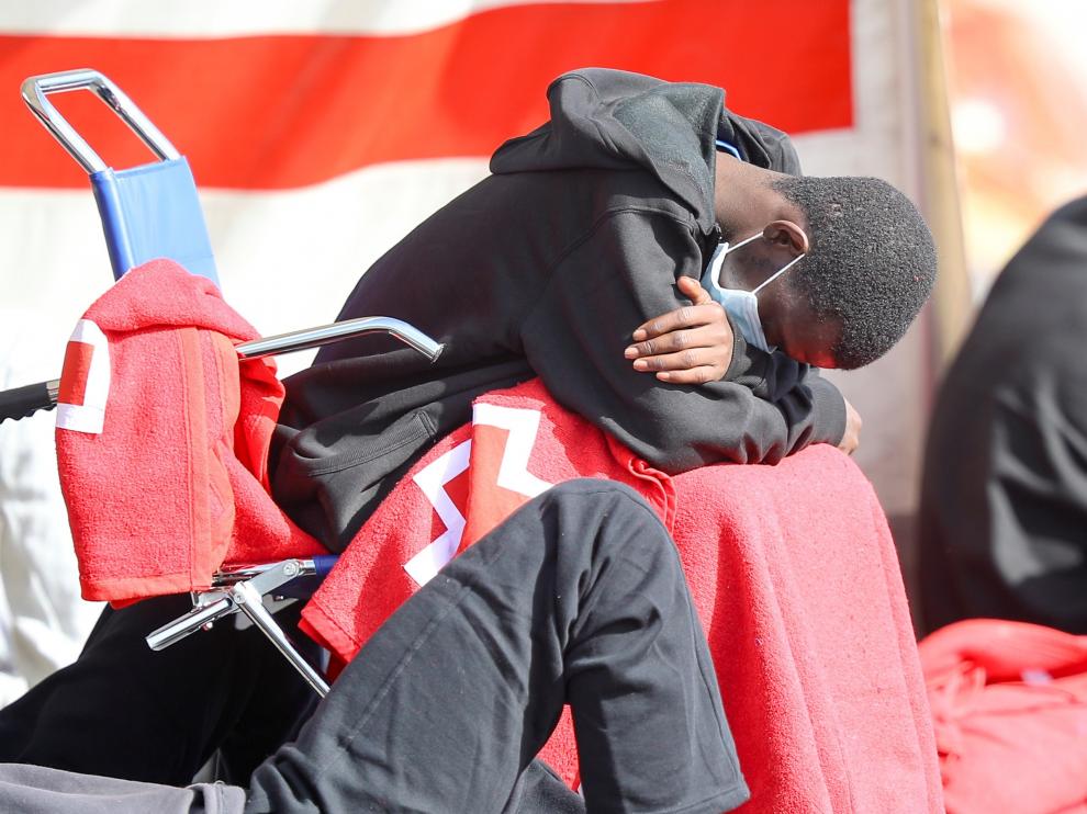 Desembarcan a 51 inmigrantes en el muelle de Arguineguín, en Gran Canaria