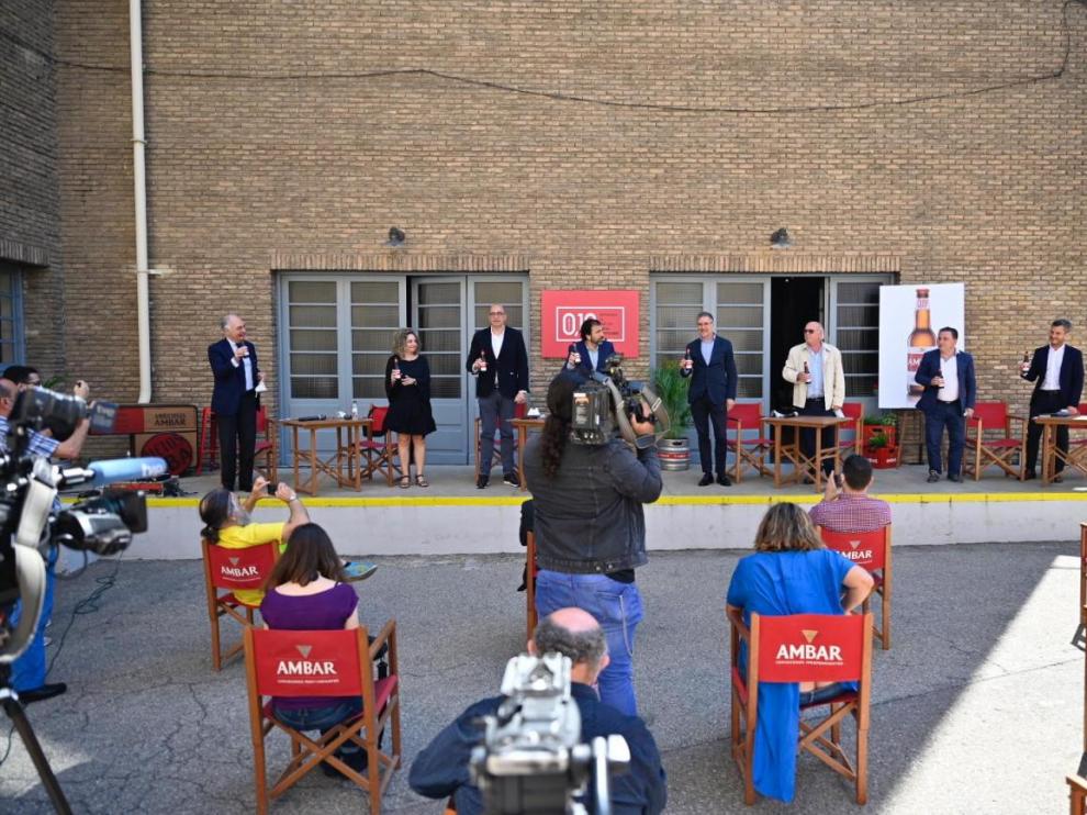 Presentación de la iniciativa en las instalaciones de la centenaria fábrica zaragozana de cerveza
