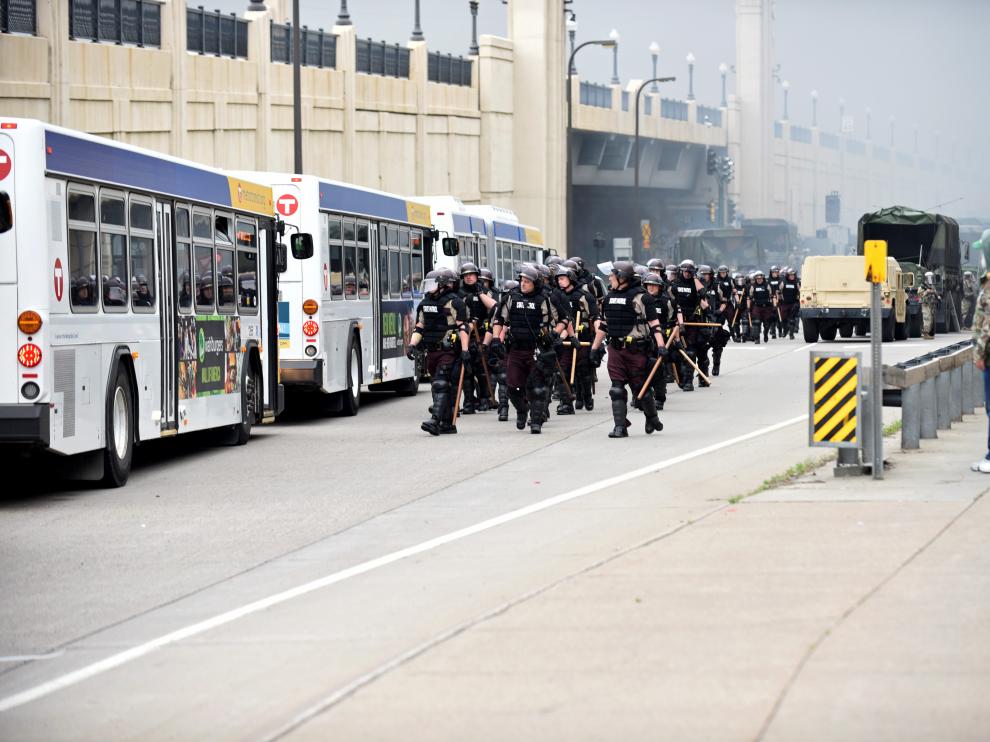 Trump anuncia la llegada de la Guardia Nacional a Minneápolis