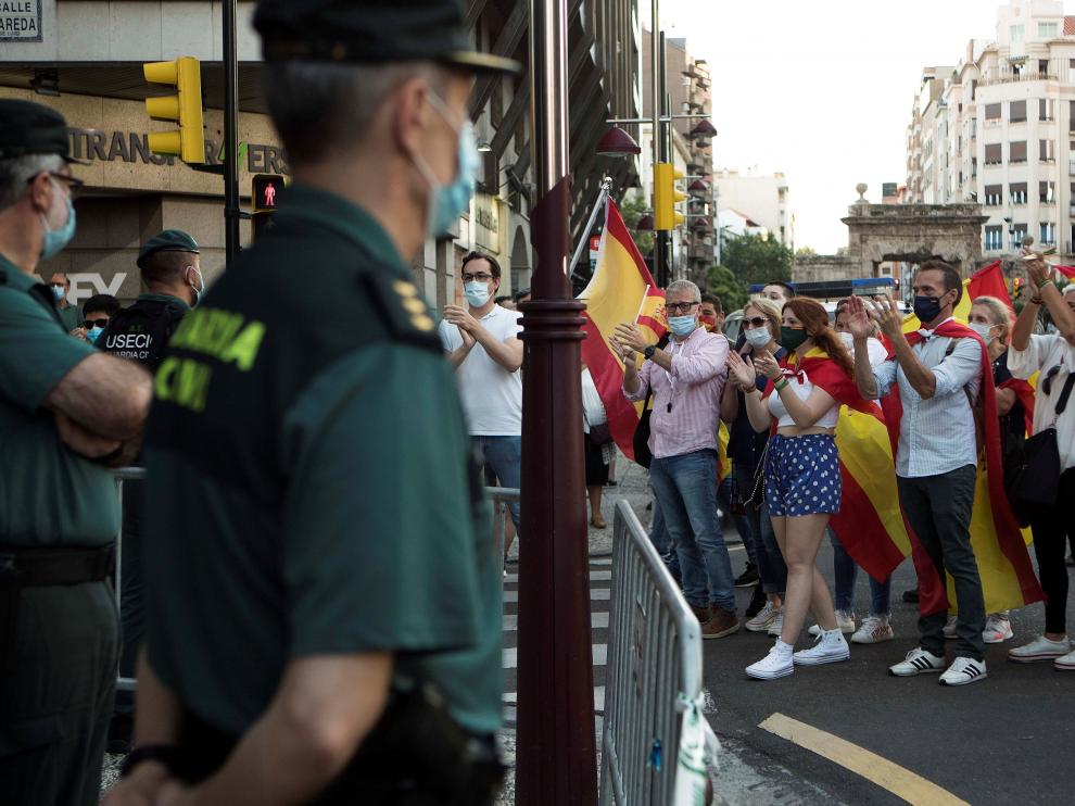 Concentración en Zaragoza, donde también se han dado cita.
