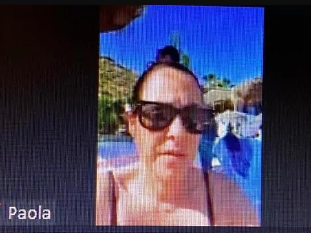La concejal de Hacienda en el Ayuntamiento de Torrox, en bikini en una reunión por videollamada.