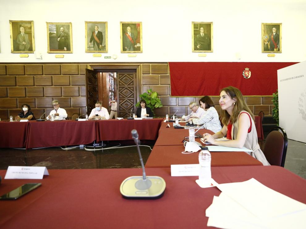 Zaragoza consensúa medidas para luchar contra el covid