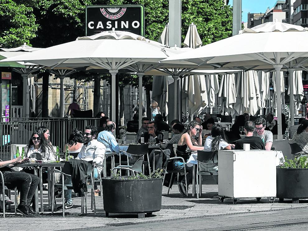 Si Aragón pasa el lunes a la fase 3, los bares de Zaragoza podrán abrir sus terrazas al 75%
