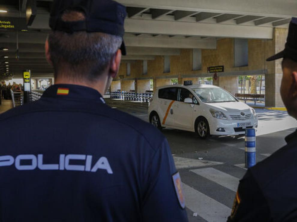 Detenido un joven por no pagar un viaje en taxi de Barcelona a Teruel de 677 euros