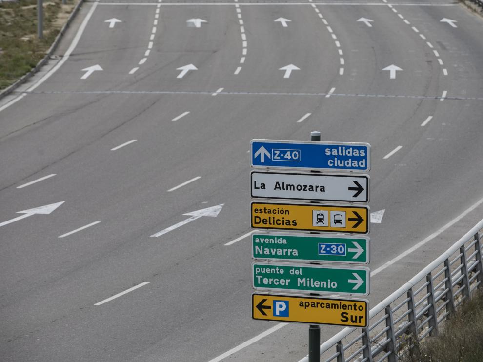 El confinamiento dejó vacías en marzo calles y carreteras.