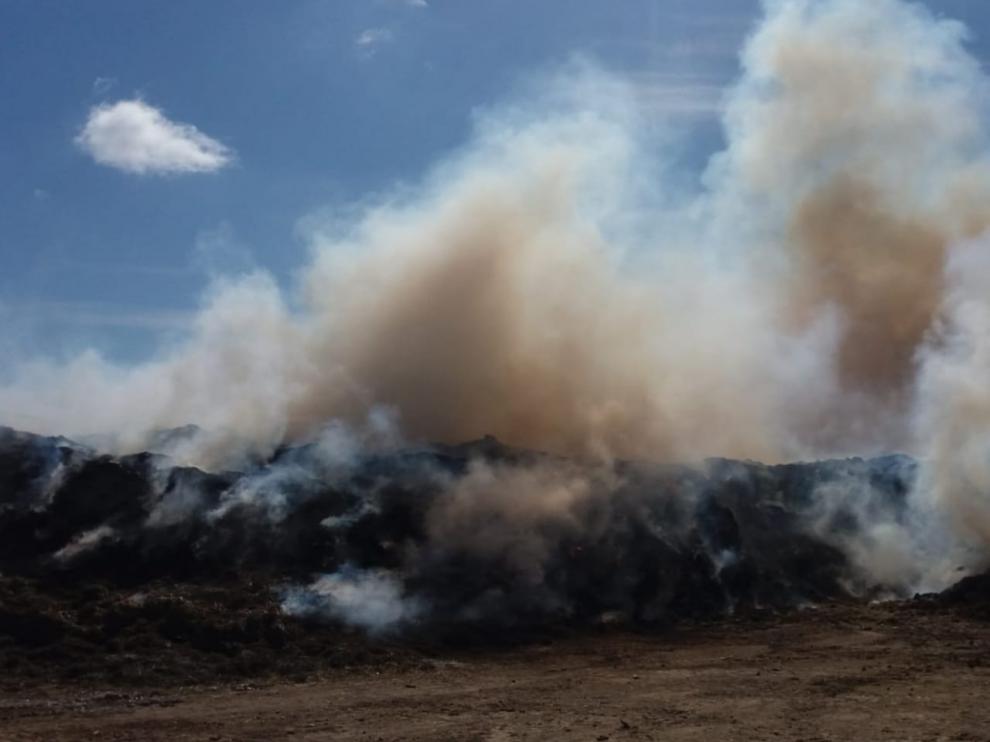 Incendio junto a la deshidratadora de Luceni