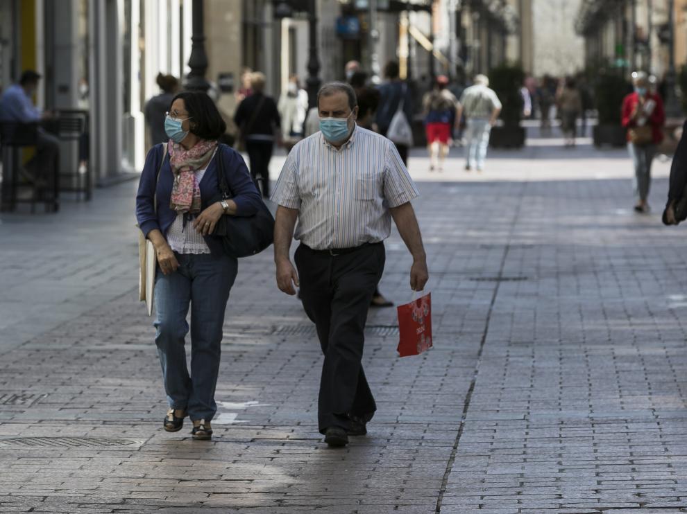 Aumenta la afluencia de personas en el centro de Zaragoza en la fase 3.