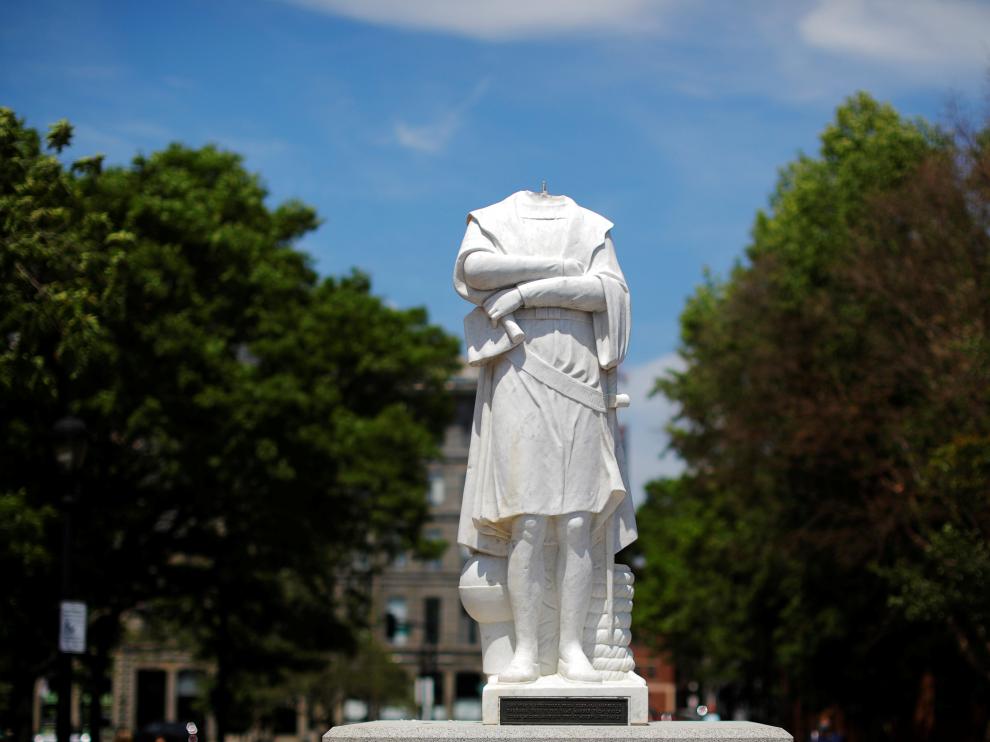 Estatua de Colón decapitada en Boston