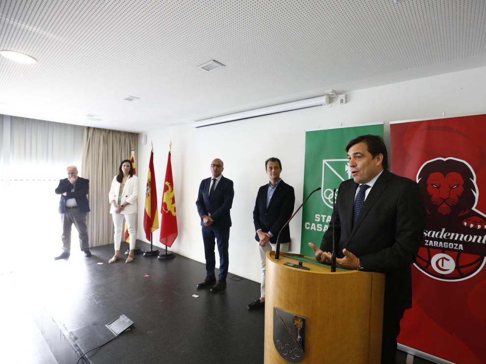 Reynaldo Benito, presidente del Casademont Zaragoza, en el acto de la firma del acuerdo de vinculación.