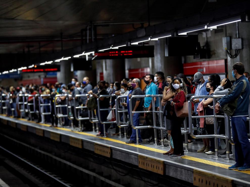 Brasil suma 1.185 muertes y casi 43.000 casos de coronavirus en el último día