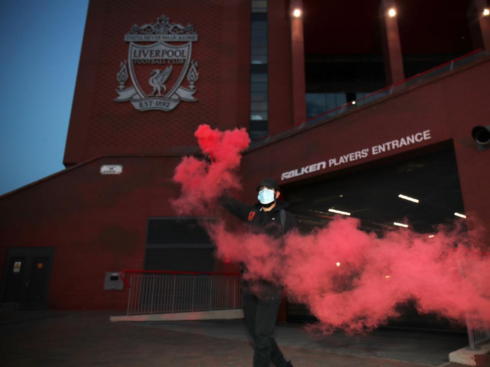 Premier League - Liverpool could win the Premier League if Manchester City drop points against Chelsea