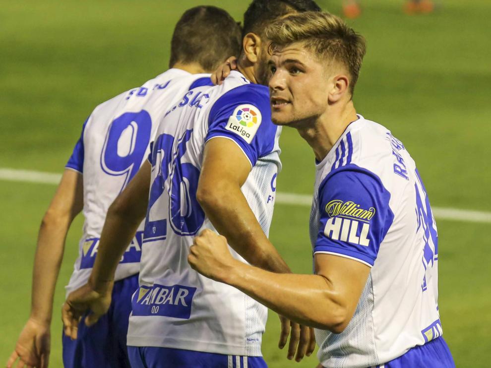 Guti, durante el partido del Real Zaragoza ante el Extremadura.