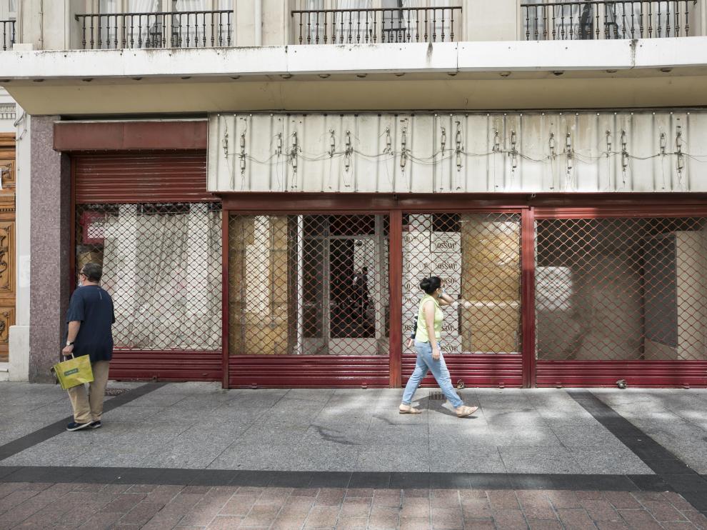 Cada semana hay más locales vacíos en el centro de Zaragoza.