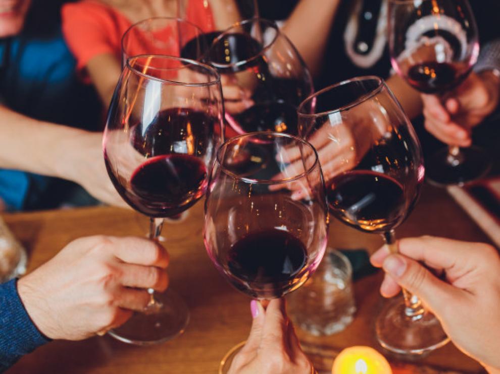 Las dietas muy estrictas son difícil de combinar con la vida social.